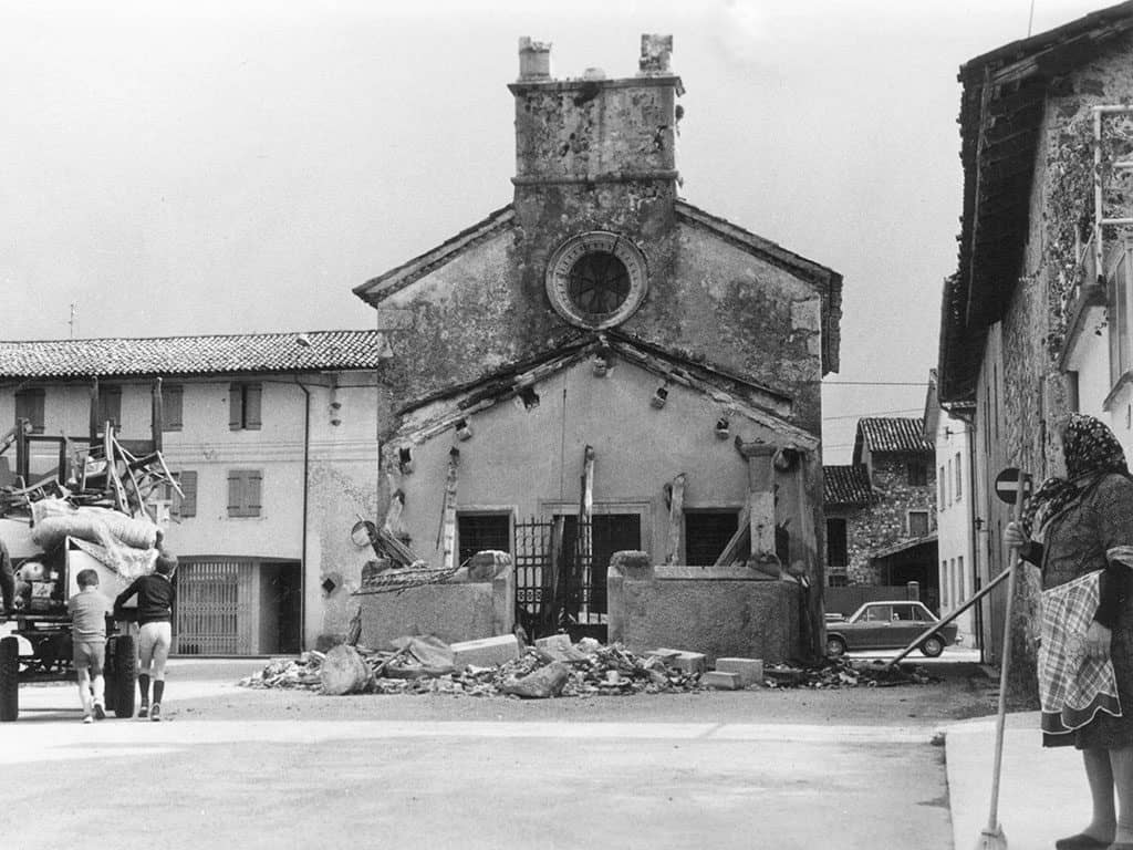 Reana del Rojale 1976 foto in bianco e nero