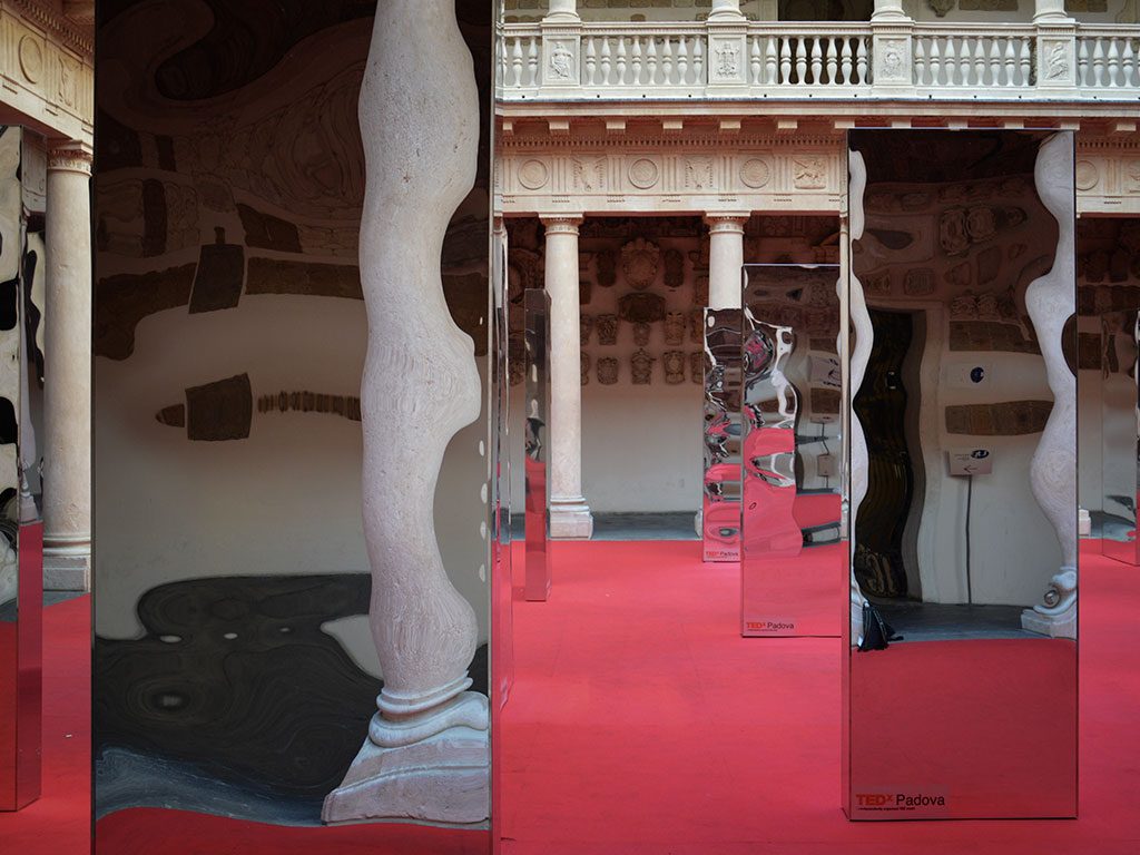 mirrors of the installation reflecting at the Bo Palace