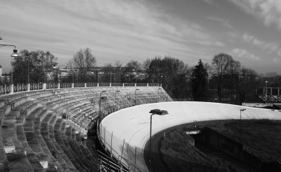 Gradinate di uno stadio in disuso