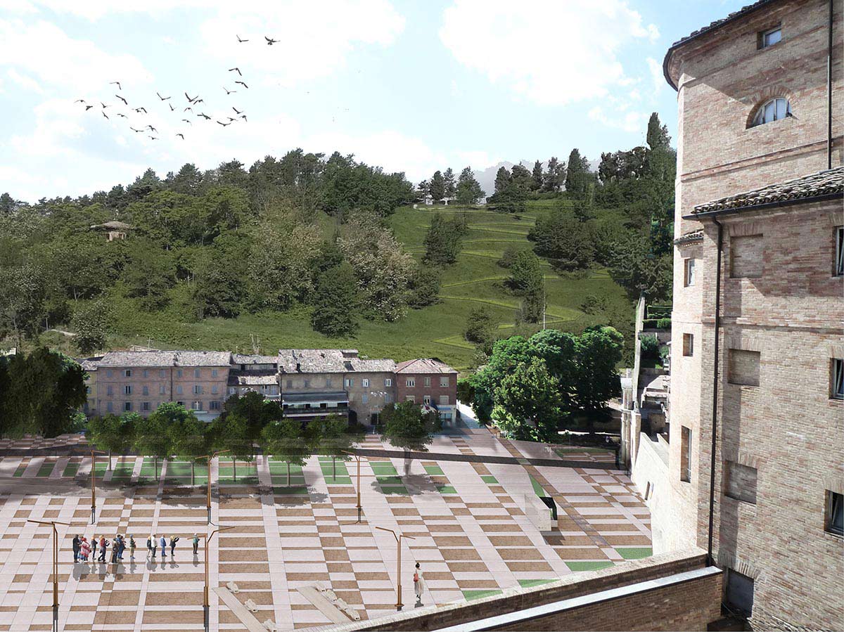 Vista dalla zona del Teatro Sanzio con un gruppo di persone sulla piazza sottostante