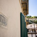 scorcio esterno, con vista sul castello Svevo di Cosenza