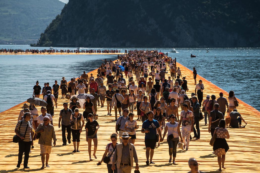 Bridge over the water to Lake Iseo