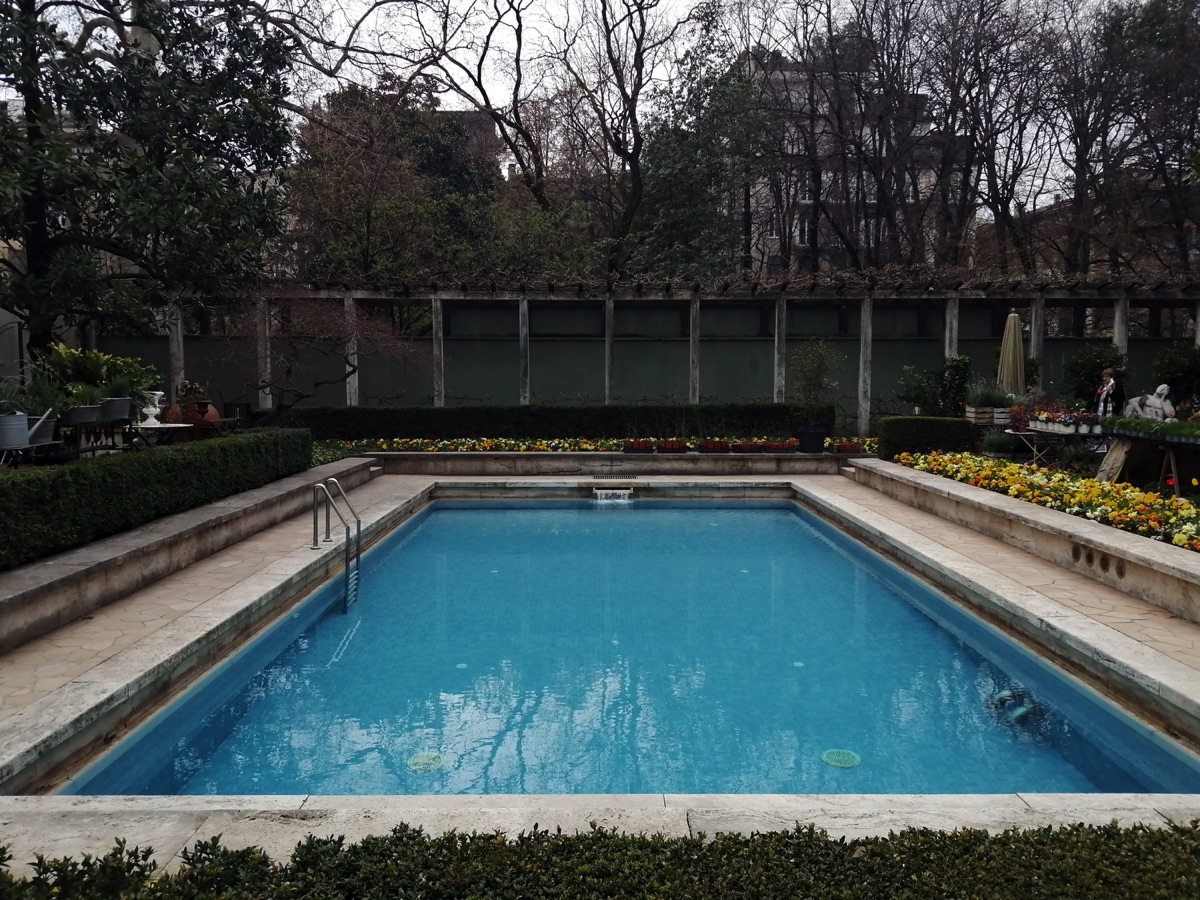 Villa Necchi Campiglio swimming pool