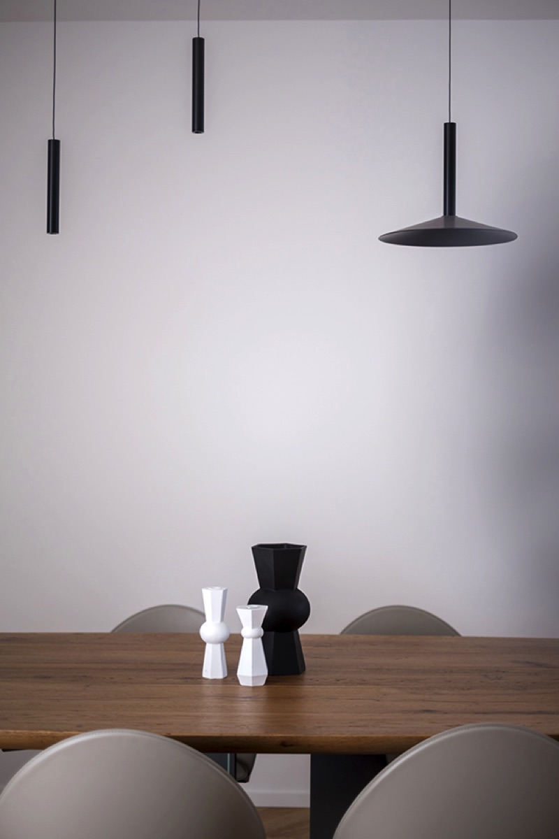 Centro tavola minimal sul tavolo