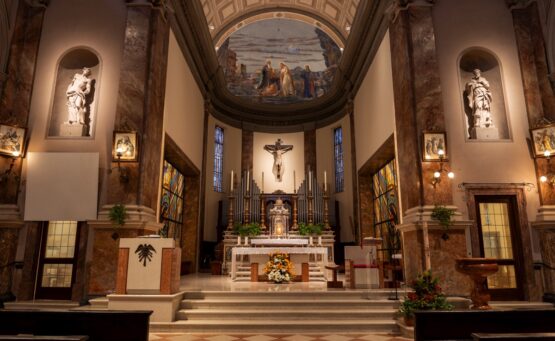 Altare della chiesa di Santa Lucia a Verona