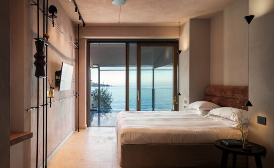 l'acqua by the sea - valnetina auterio